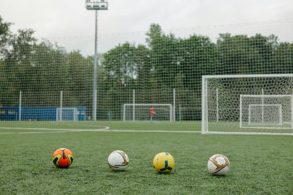 Voetbalstrategie vs. Casino Bluffen: Wat Bettors Kunnen Leren van Pokerspelers