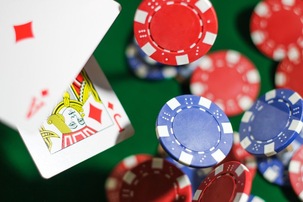 Costumes, Characters, and Cashouts: Theatre Elements in Casino Design